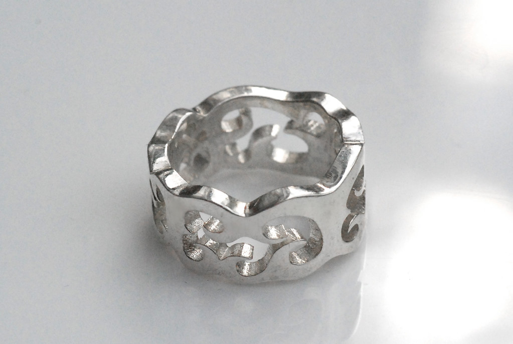 Shiney silver ring